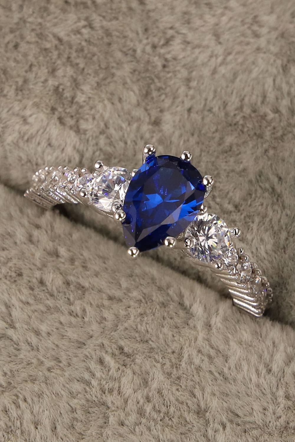 Beautiful Sapphire Pear Shape 925 Sterling Silver Ring.