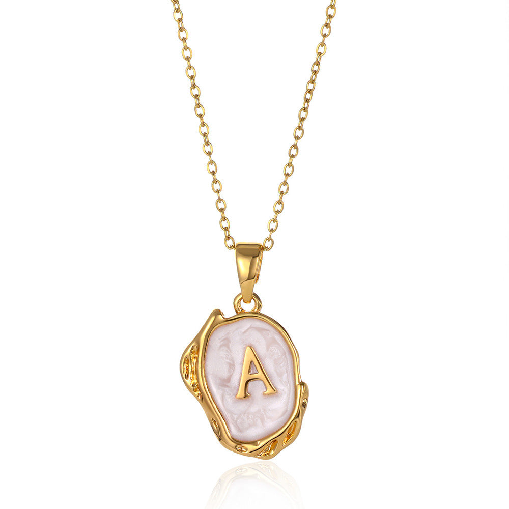 Retro Style Gold Inlaid Pearl Design Personalized Letter Necklace.