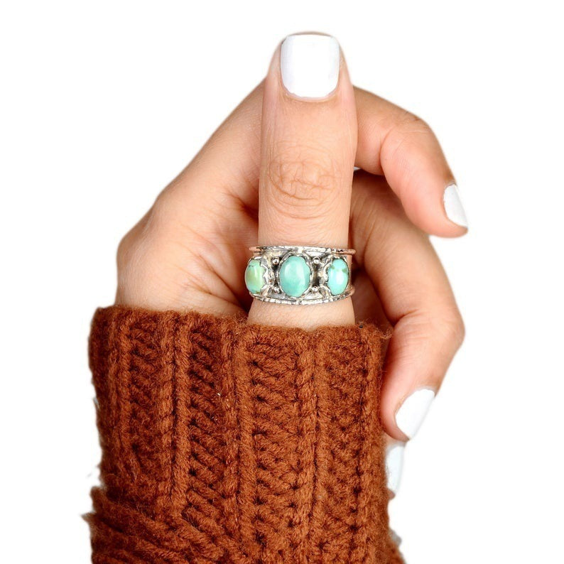 Retro Bohemian Style Silver Turquois Dome Ring.