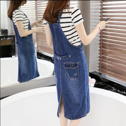 Trendy Medium Length Denim Skirt with Suspender