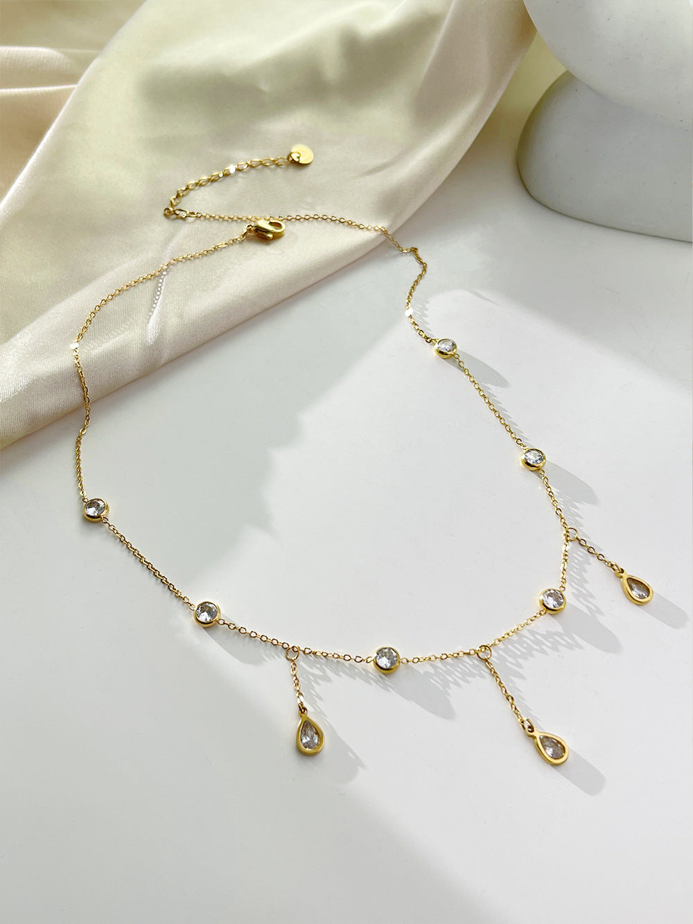 Dazzling Beccarite Tassel Choker Necklace.