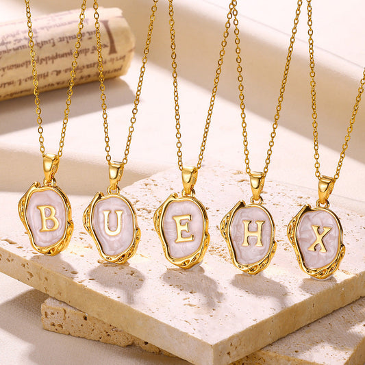 Retro Style Gold Inlaid Pearl Design Personalized Letter Necklace.