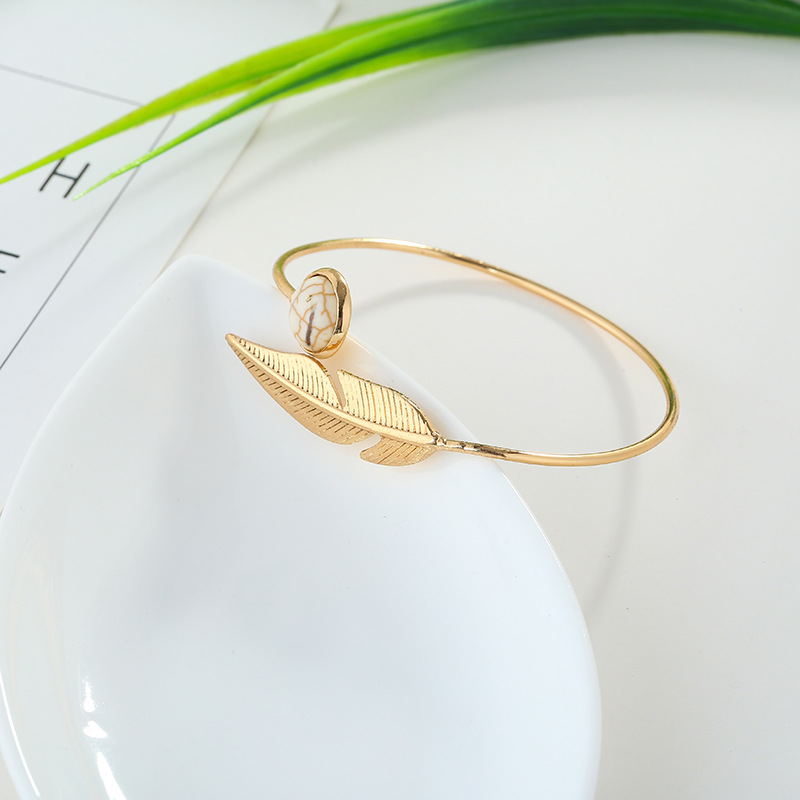 Retro Natural Stone & Feather Silver or Gold Adjustable Bracelet.