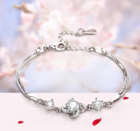 925 Sterling Silver Forever Heart CZ 4 Piece Matching Gift Set - Pendant, Necklace, Earrings, Bracelet.