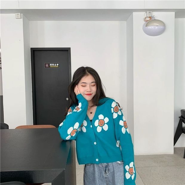 Daisy Flower Loose V-neck  Knitted Cardigan