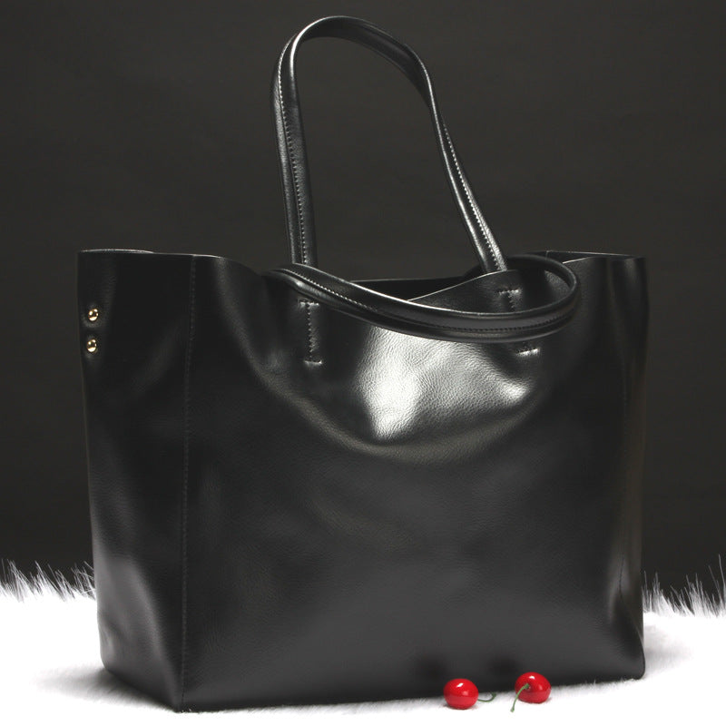 Classy Large Genuine Leather Handbag.