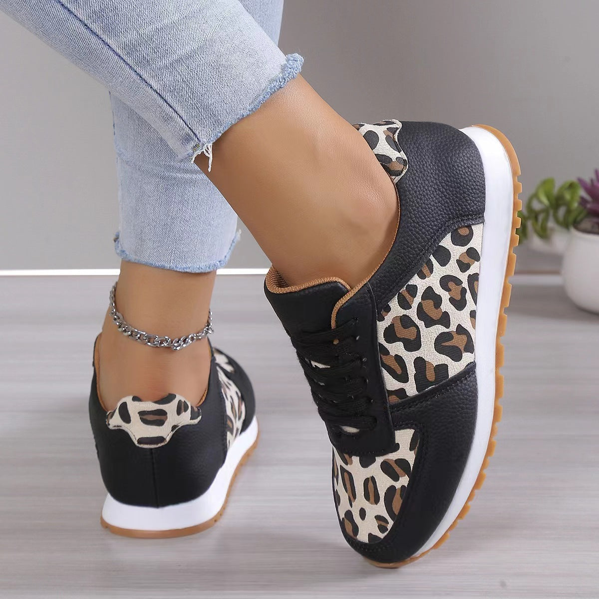 Fashion Leopard Print Lace-up Sports Shoes Sneakers