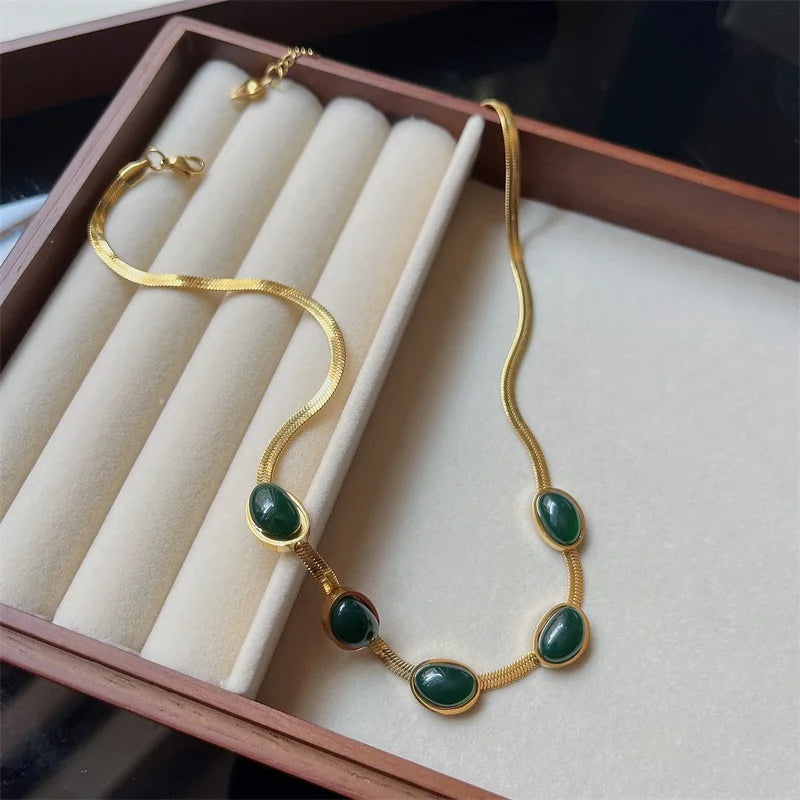 Fashion Jewelry Green Stone Boho Crystal Snake Chain Multilayer Necklace Set.