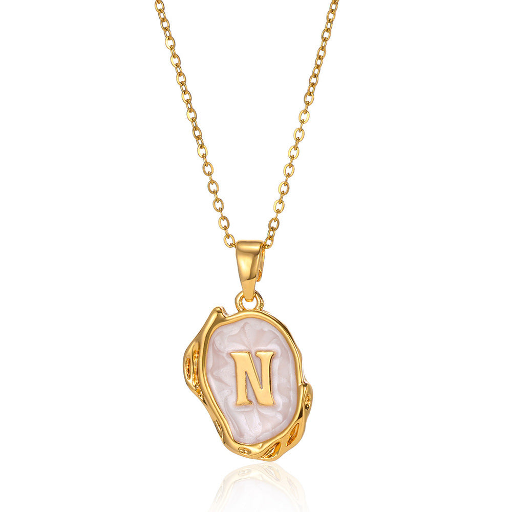 Retro Style Gold Inlaid Pearl Design Personalized Letter Necklace.