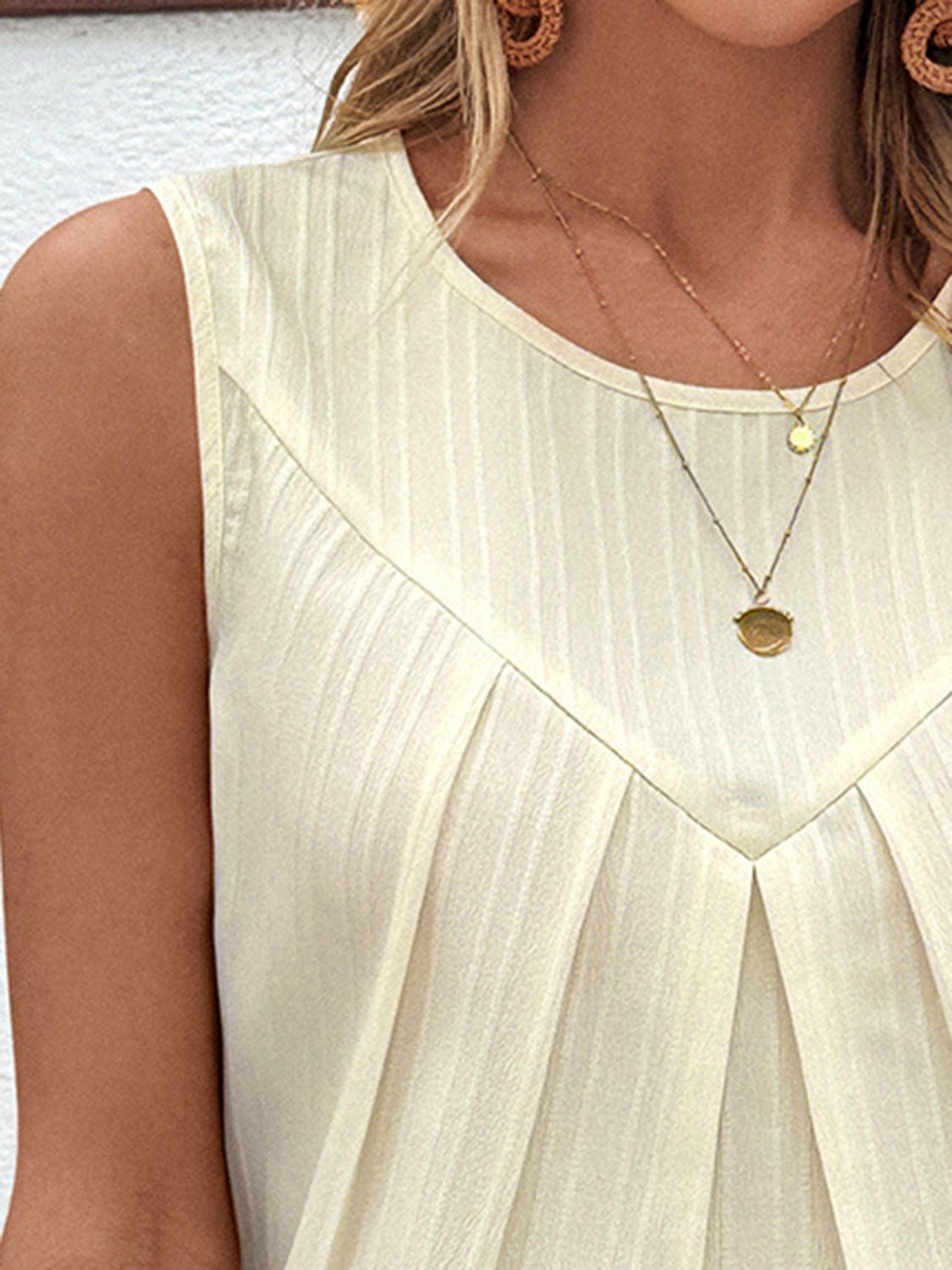 Trendy Ruched Detail Round Neck Tank Top