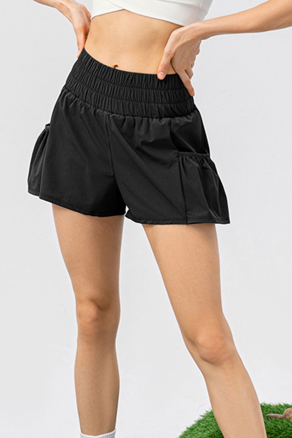 Stretch Elastic Waist Active Shorts w/ Pocketed