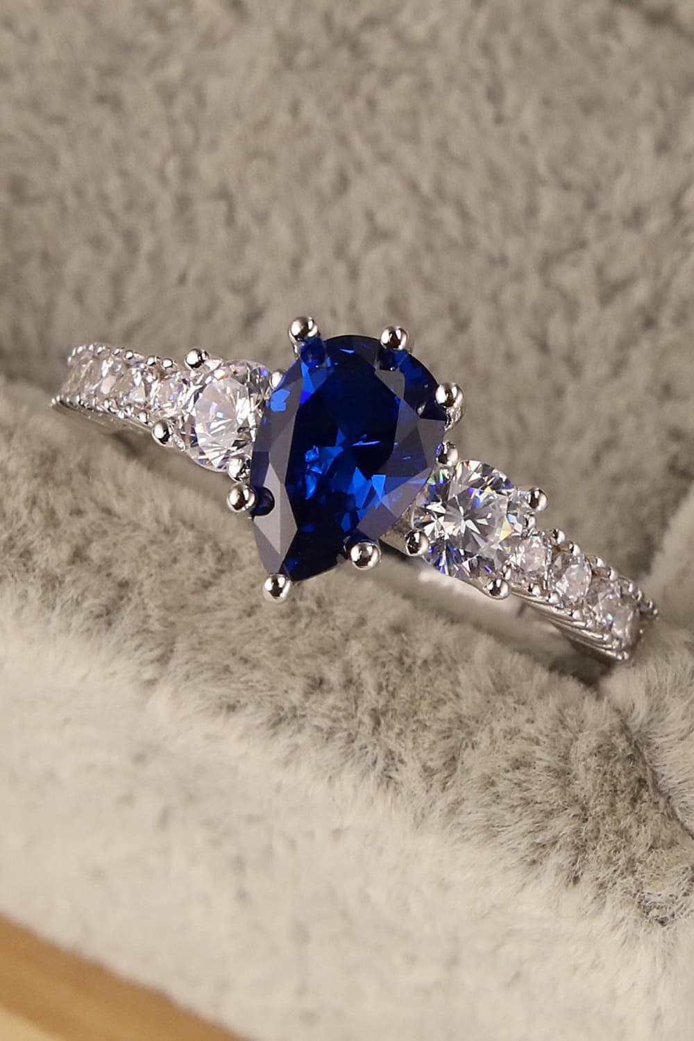 Beautiful Sapphire Pear Shape 925 Sterling Silver Ring.