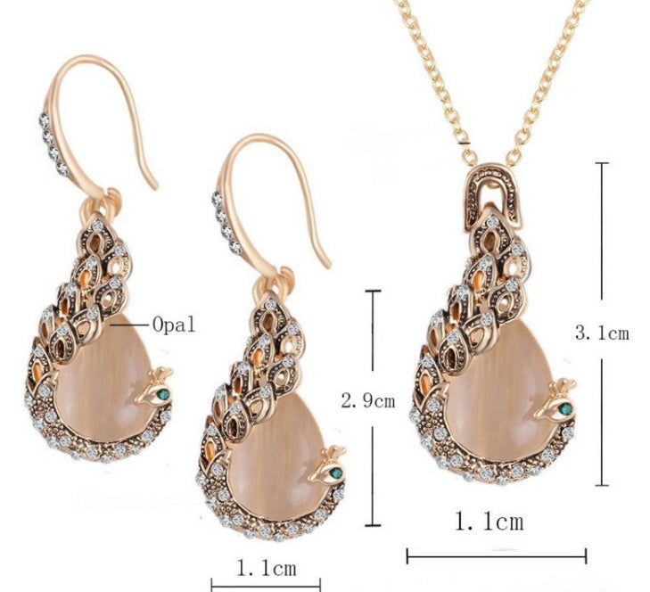 Elegant Waterdrop Rhinestone Pendant Necklace & Hook Earrings Jewelry Set.