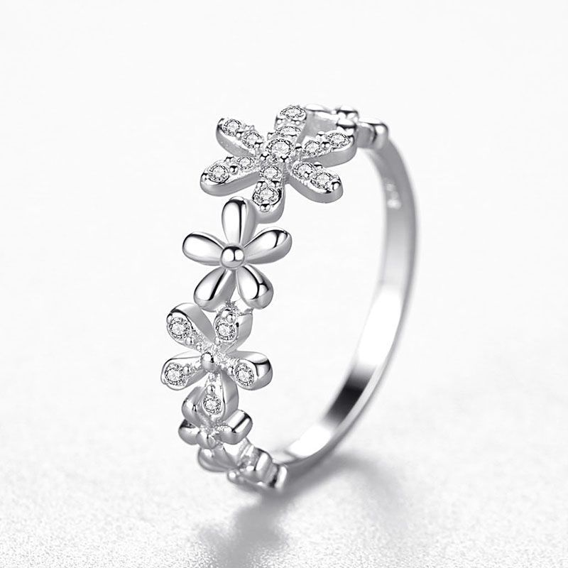 Sterling Silver Daisy Flower CZ Dainty Ring