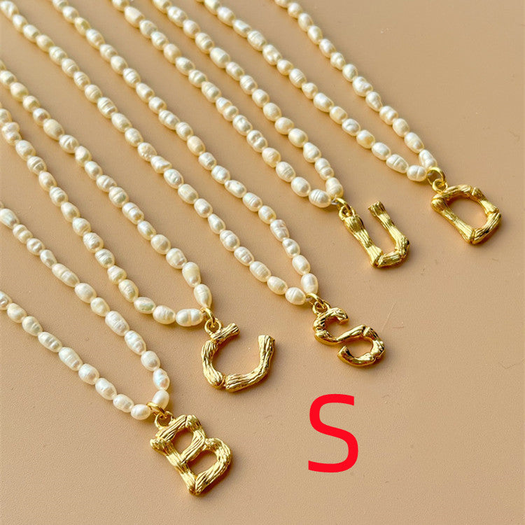 Custom Personalized Natural Freshwater Grain Pearl Letter Necklace Vintage Classic.