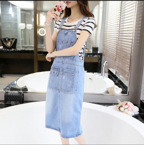 Trendy Medium Length Denim Skirt with Suspender