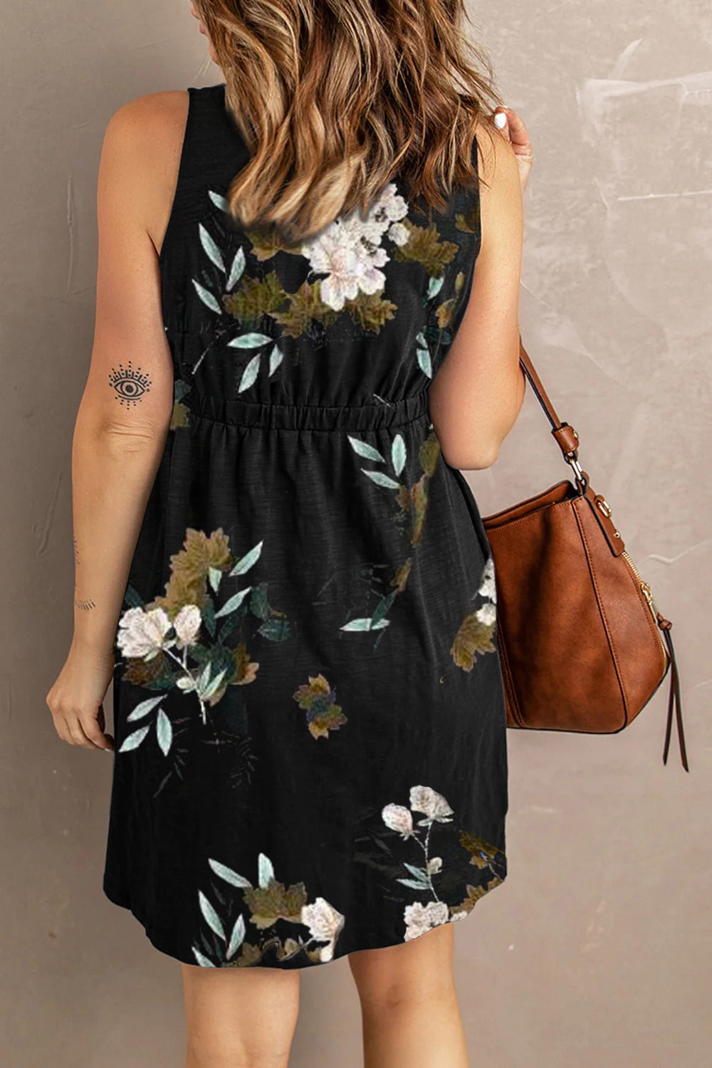 Chic Printed Scoop Neck Sleeveless Buttoned Dress with Pockets