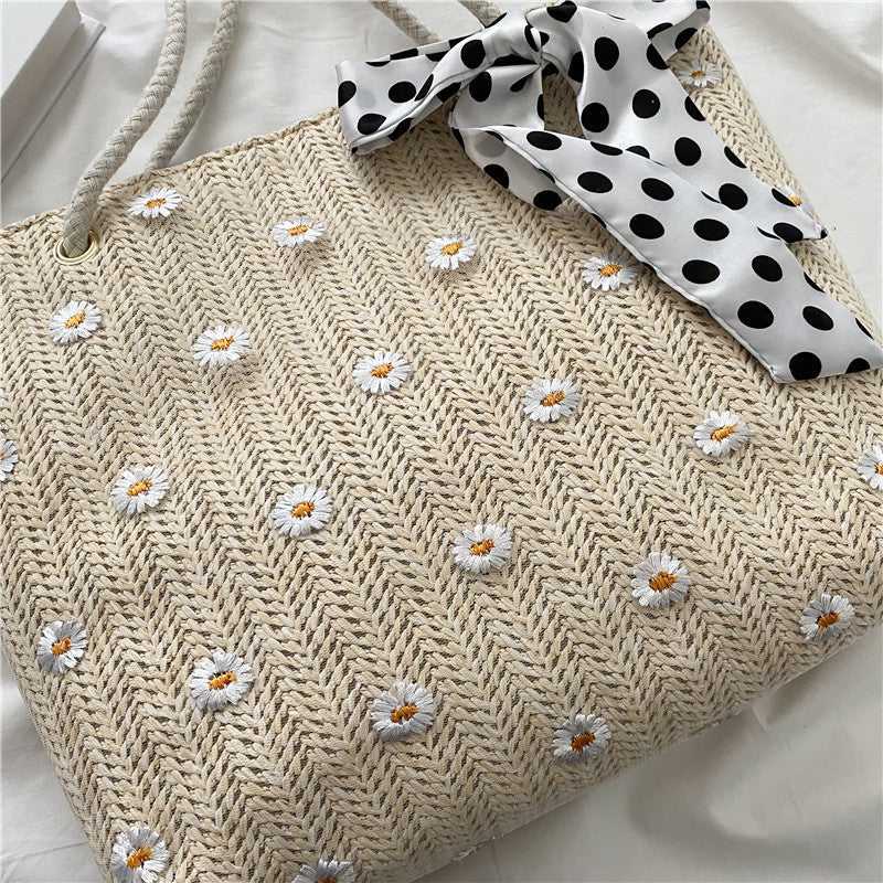 Large Capacity Simple Flower Woven Straw Beach Bag