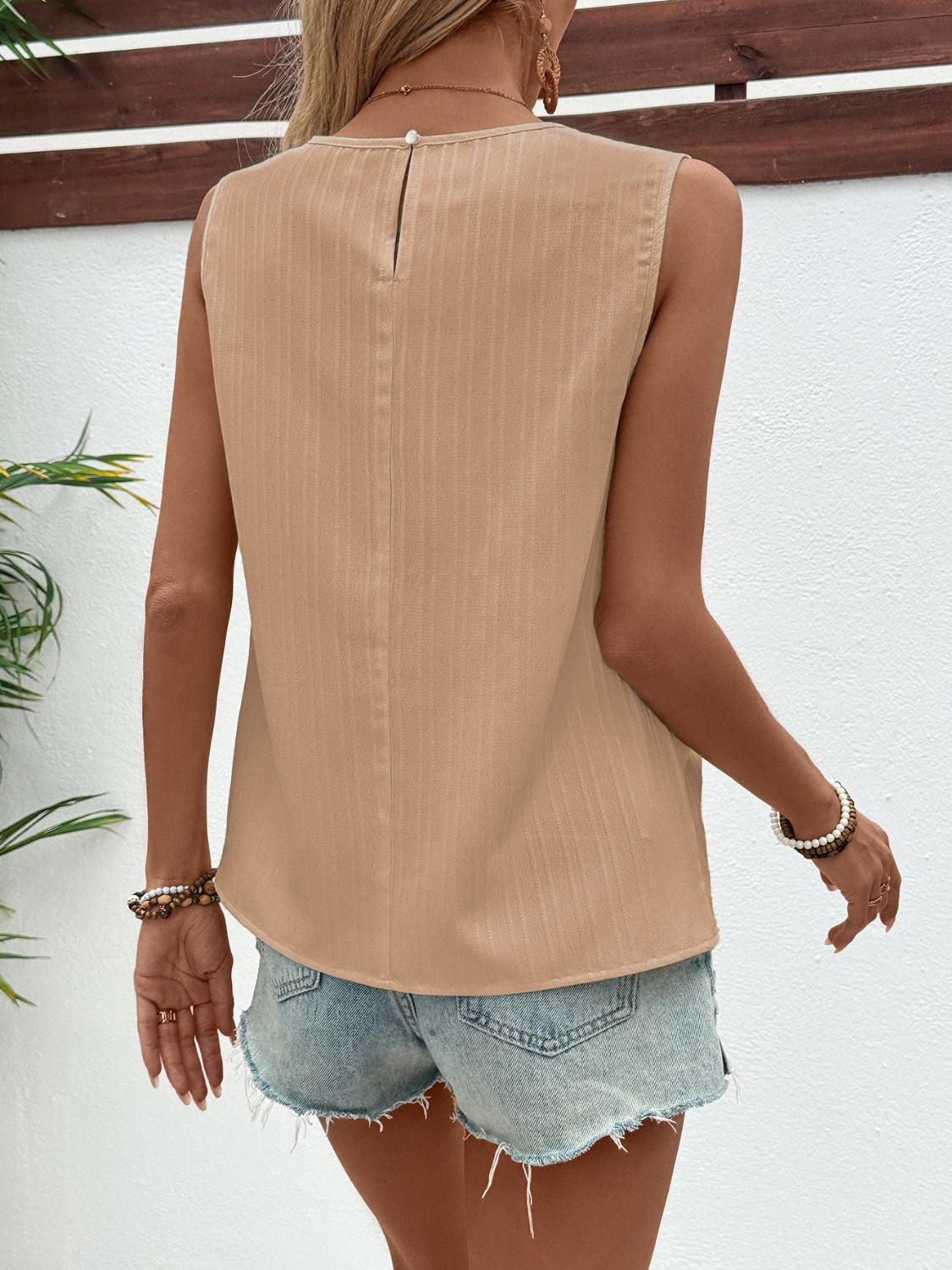 Trendy Ruched Detail Round Neck Tank Top