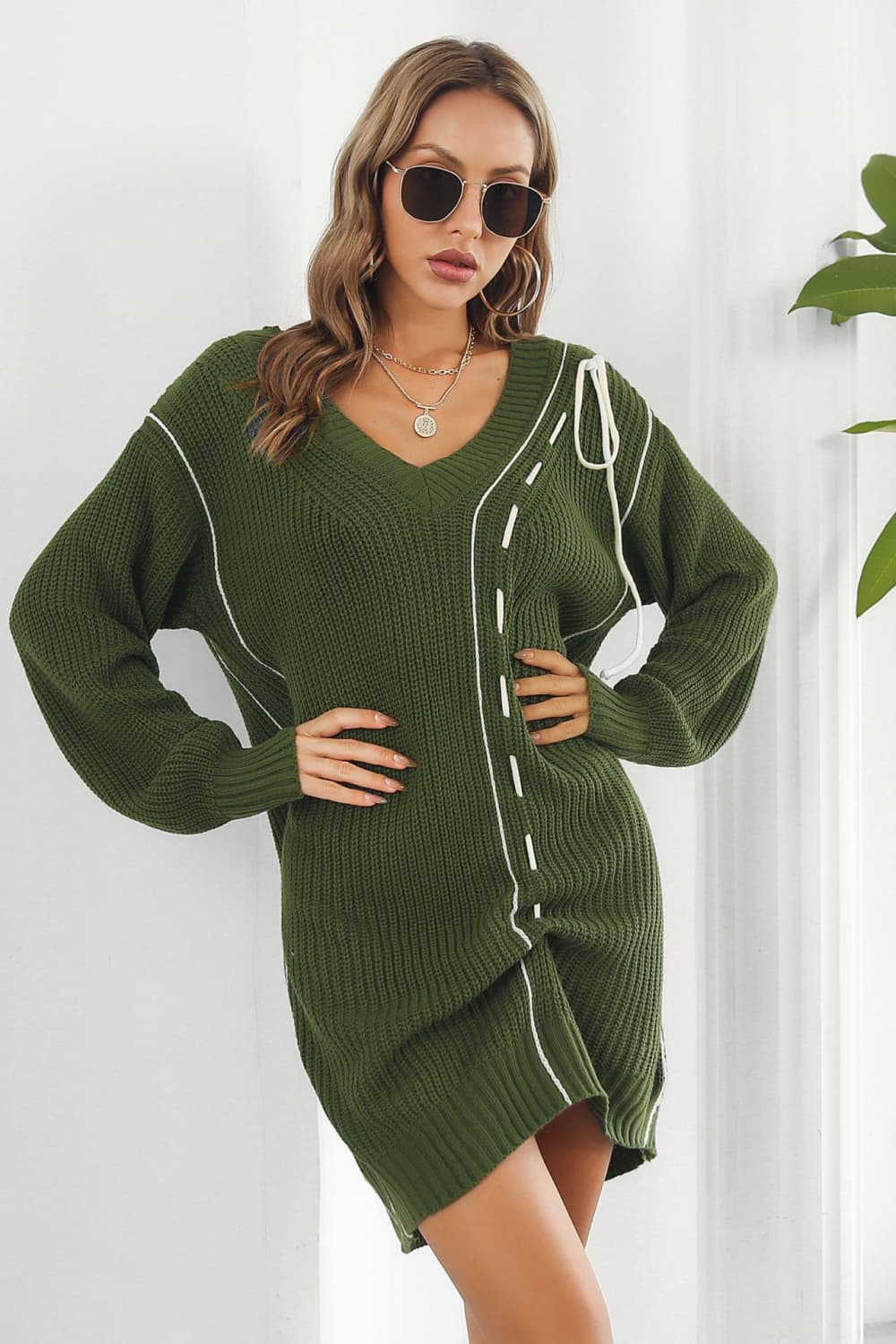 Cute Contrast V-Neck Mini Sweater Dress