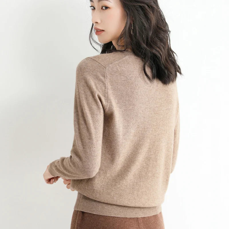 Classic Style Cashmere Round Neck Pullover with  Long Sleeve