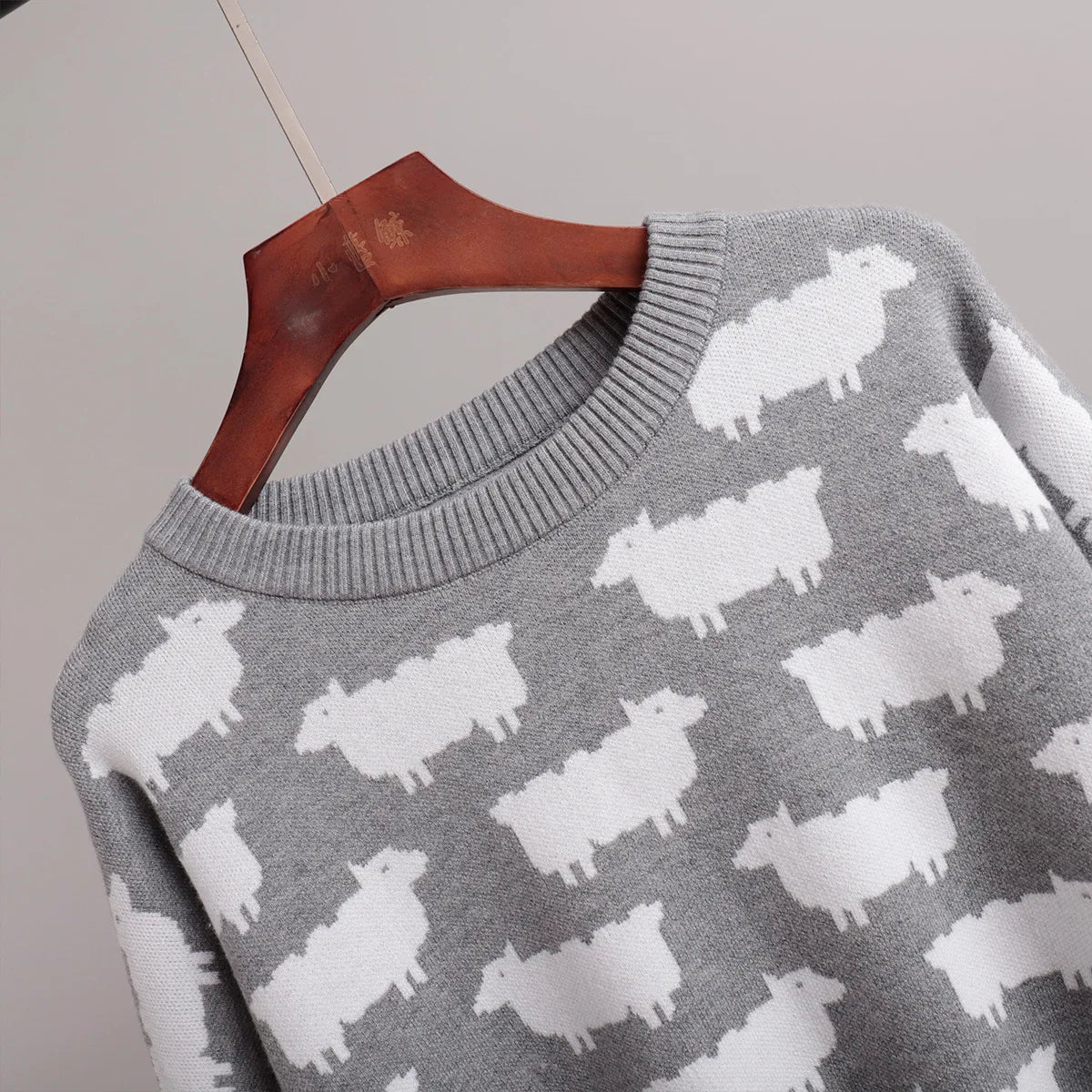 O-neck Alpaca Loose Casual Mid Length Printed Sweater