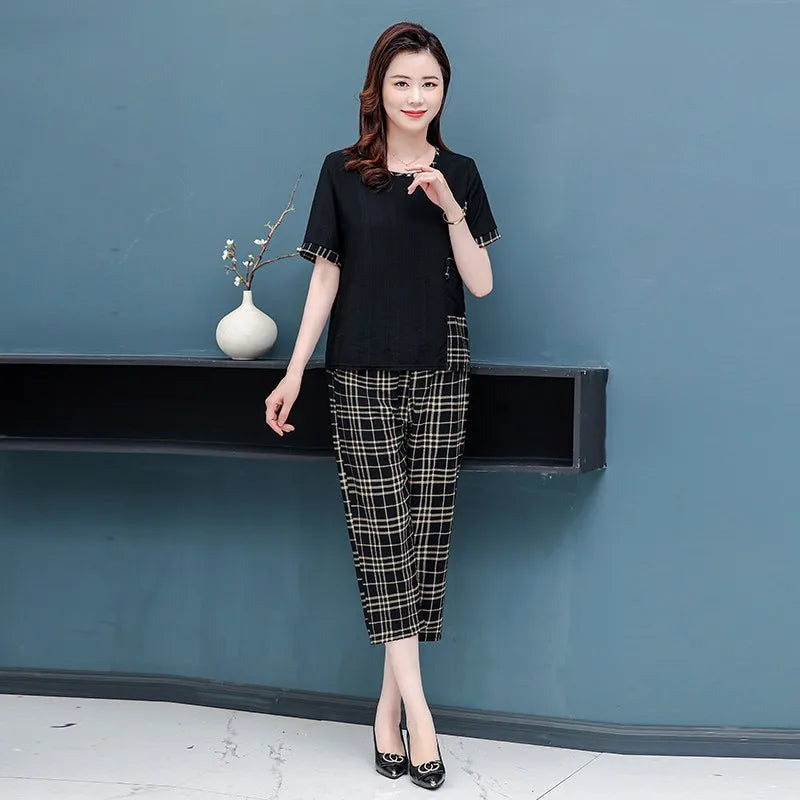 Linen Luxe T-Shirt Capris Plaid Pants 2 Piece Set