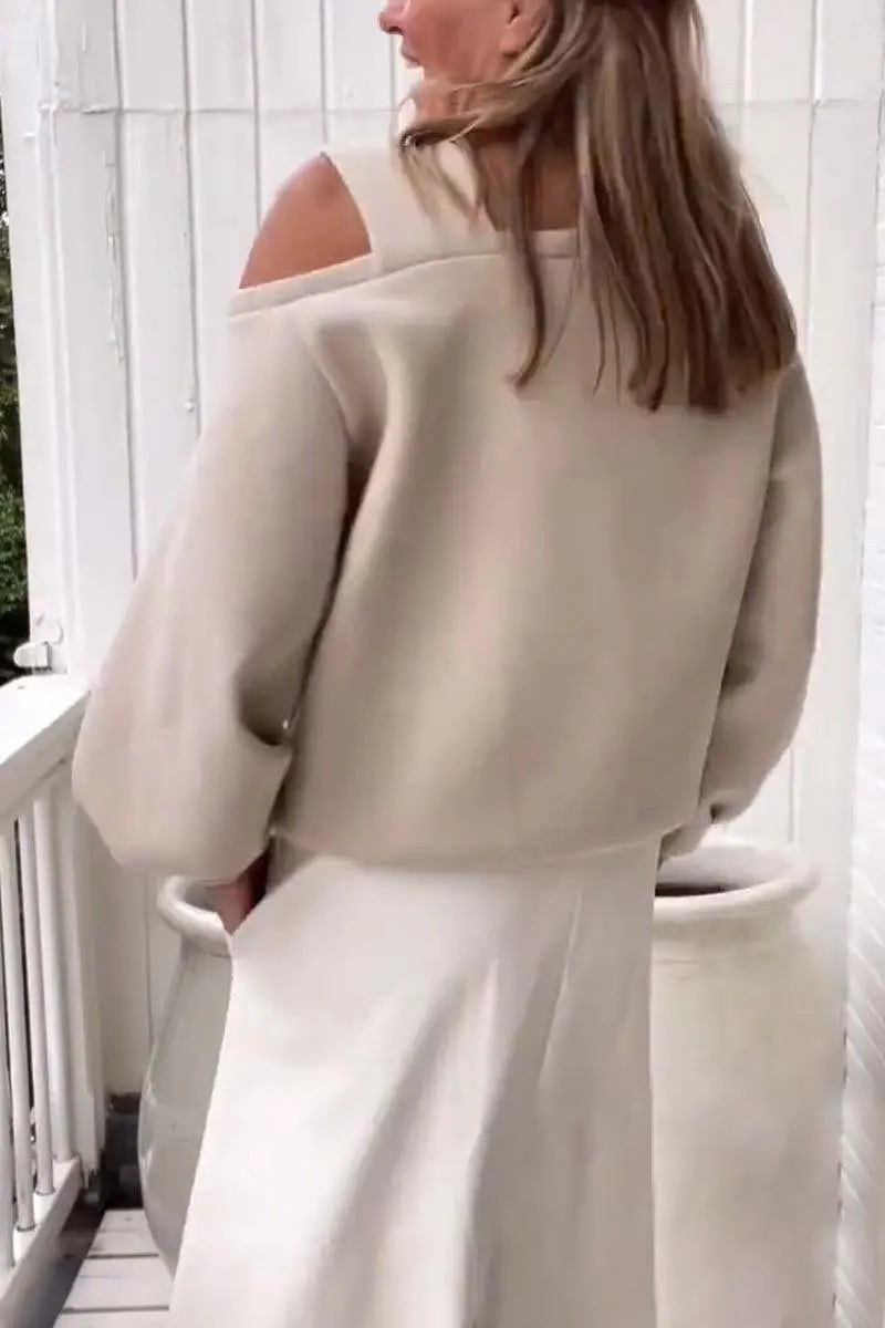 Chic Look Off-shoulder Top Pullover Blouse  with  Long-sleeved