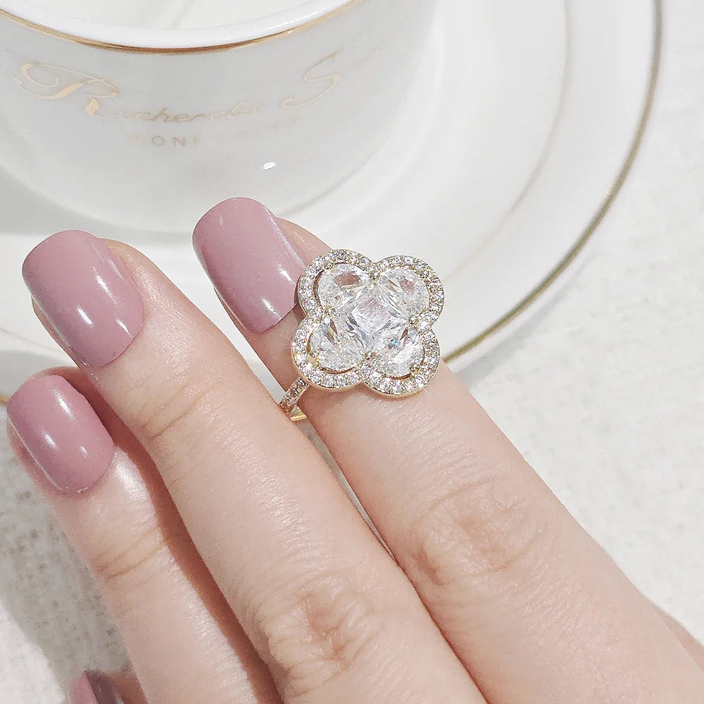 Designer Gold Color Four-leaf Clover Fashion Ring