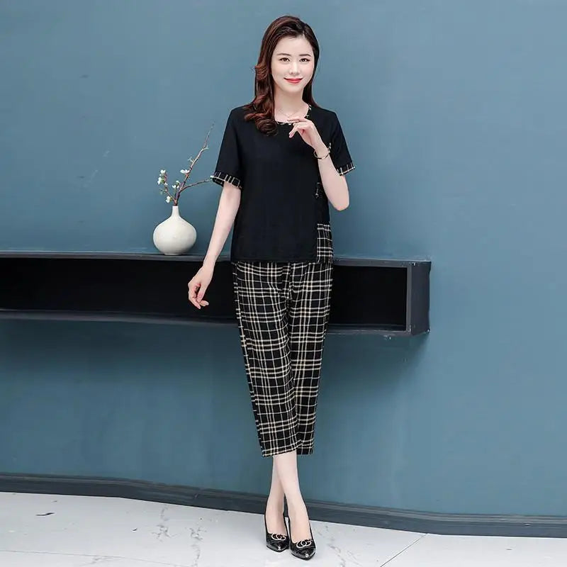 Linen Luxe T-Shirt Capris Plaid Pants 2 Piece Set
