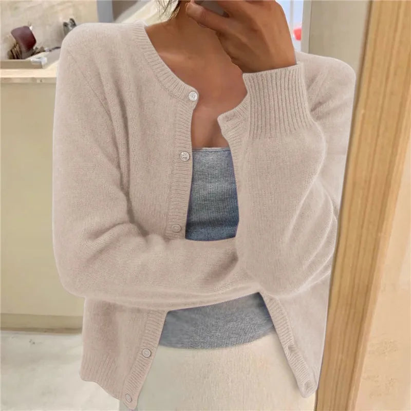 Perfect Fit  Knitted  Cardigan  Single Breasted  with Long Sleeve