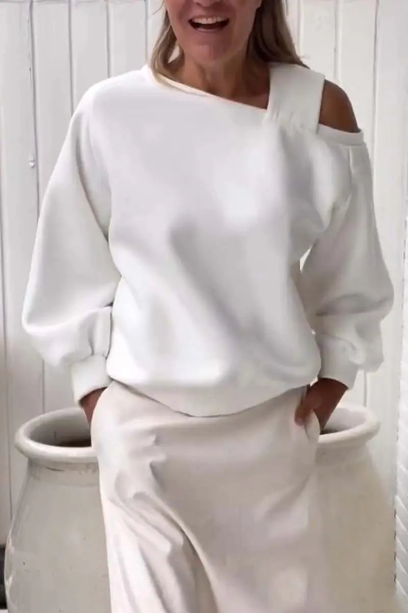 Chic Look Off-shoulder Top Pullover Blouse  with  Long-sleeved