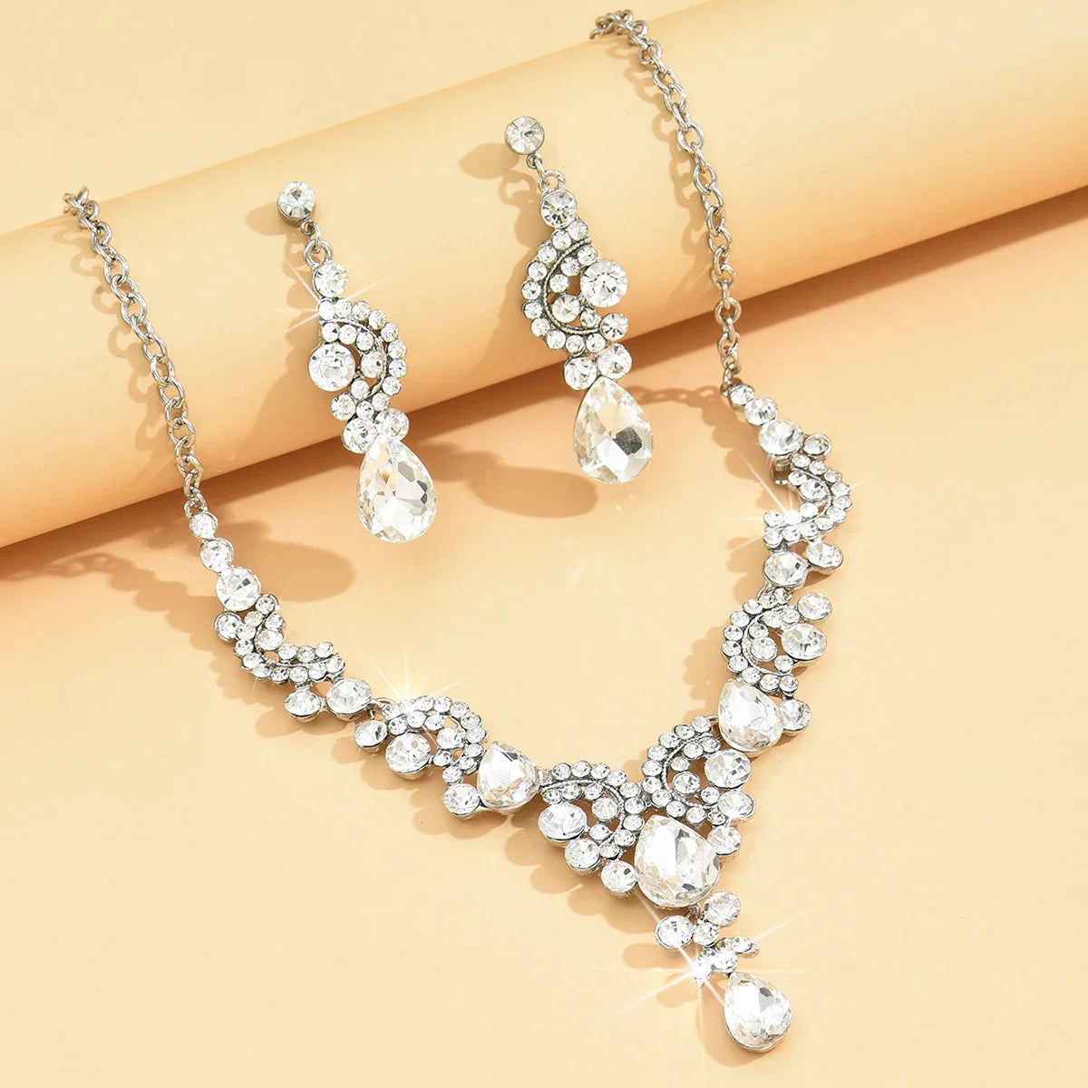 Trendy Droplet Earrings with Necklace Jewelry Set