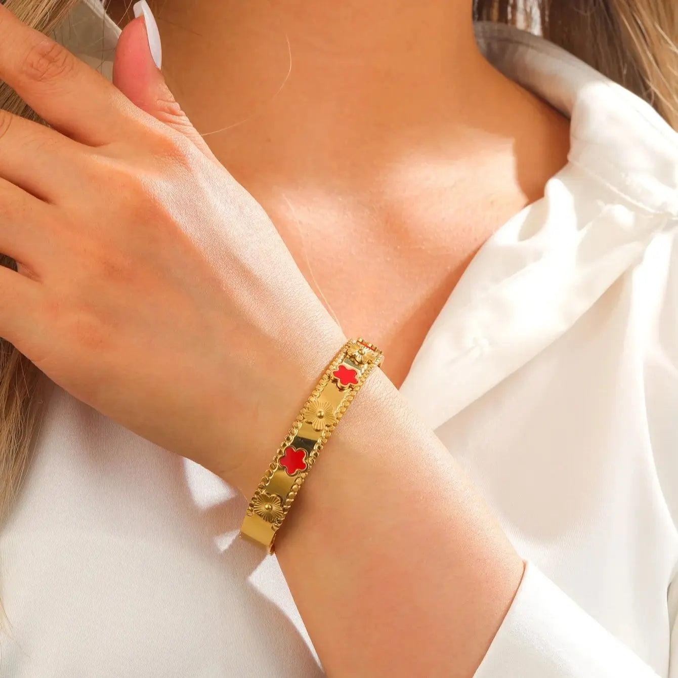 18k Gold Plated Lucky 4 Leaf Clover Bracelet