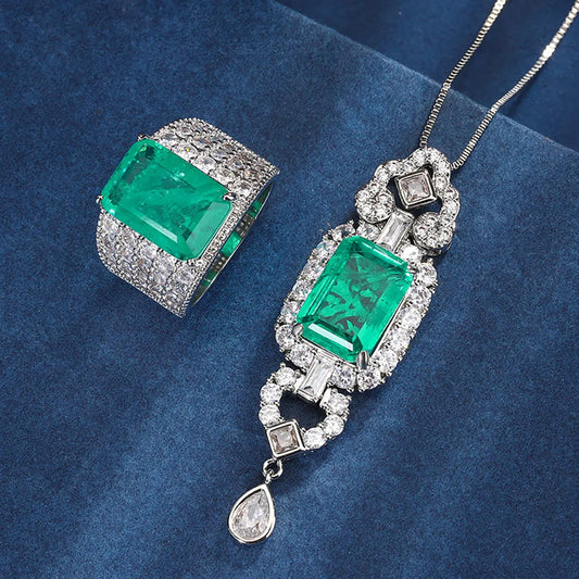 Vintage Emerald Gemstone Pendant Necklace & Ring Jewelry Set