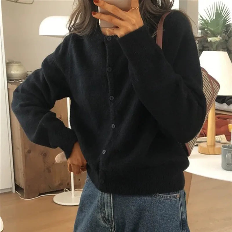 Perfect Fit  Knitted  Cardigan  Single Breasted  with Long Sleeve