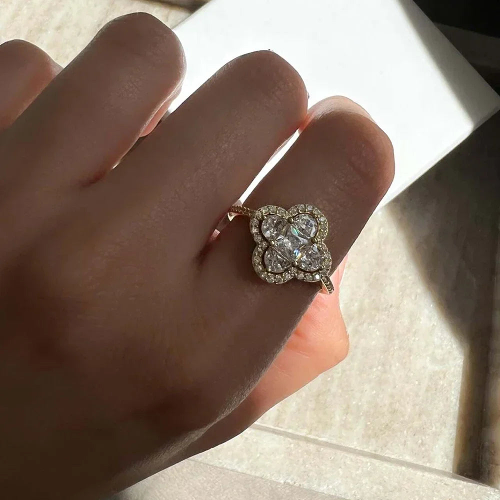 Designer Gold Color Four-leaf Clover Fashion Ring
