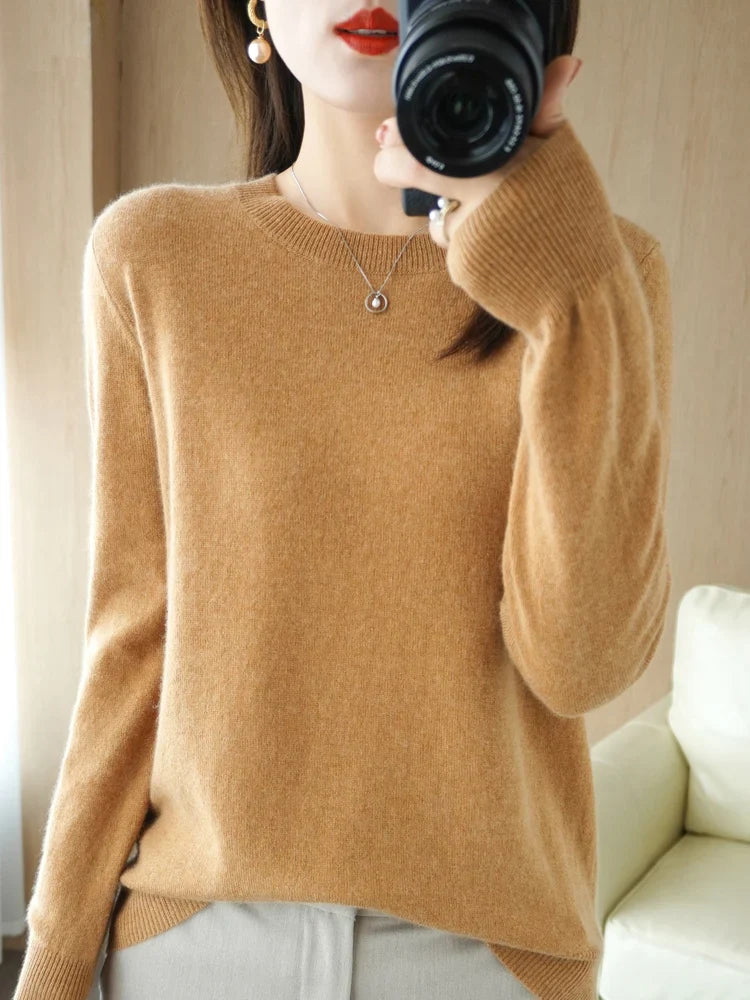 Classic Style Cashmere Round Neck Pullover with  Long Sleeve