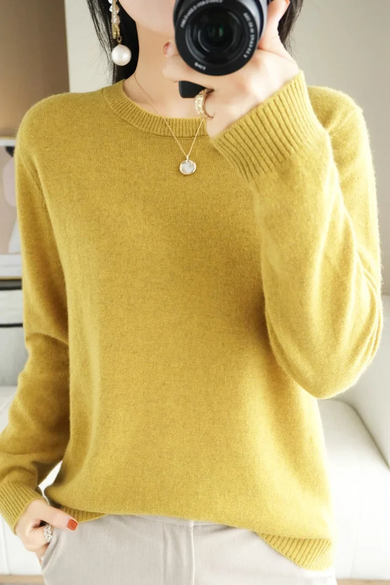 Classic Style Cashmere Round Neck Pullover with  Long Sleeve