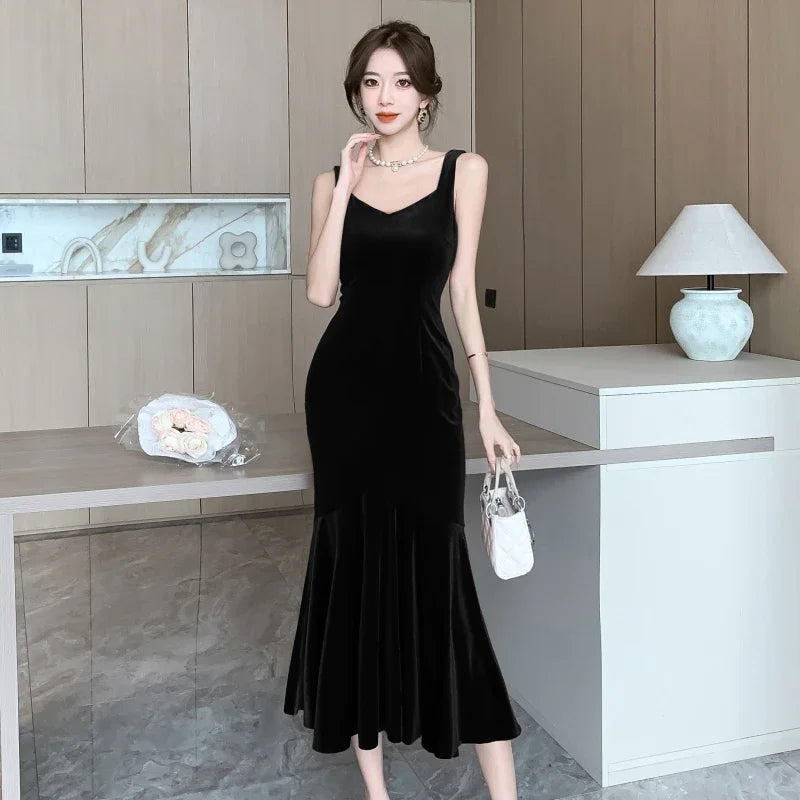 NEW Elegant Korean  Velvet Backless Sleeveless Midi Mermaid Dresses