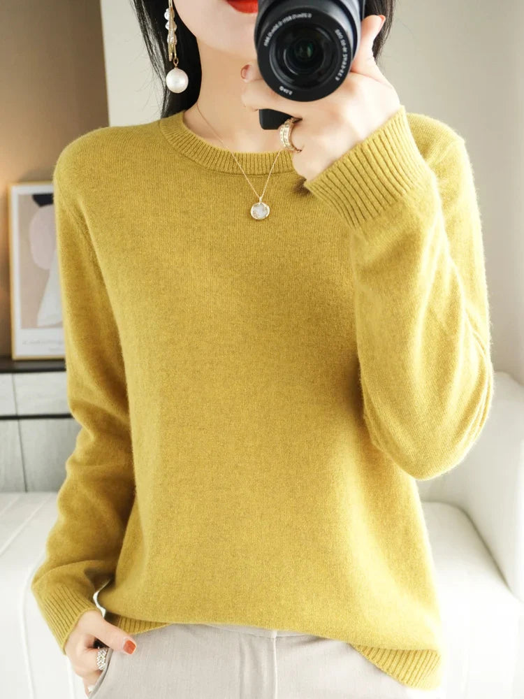 Classic Style Cashmere Round Neck Pullover with  Long Sleeve