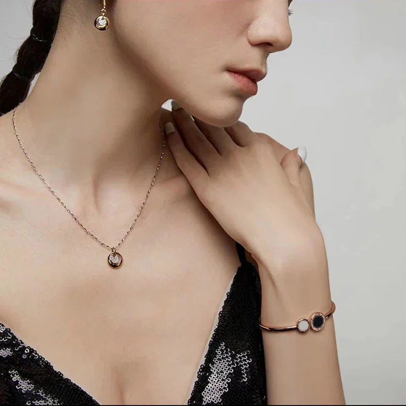 Round Roman Style Design Bracelet