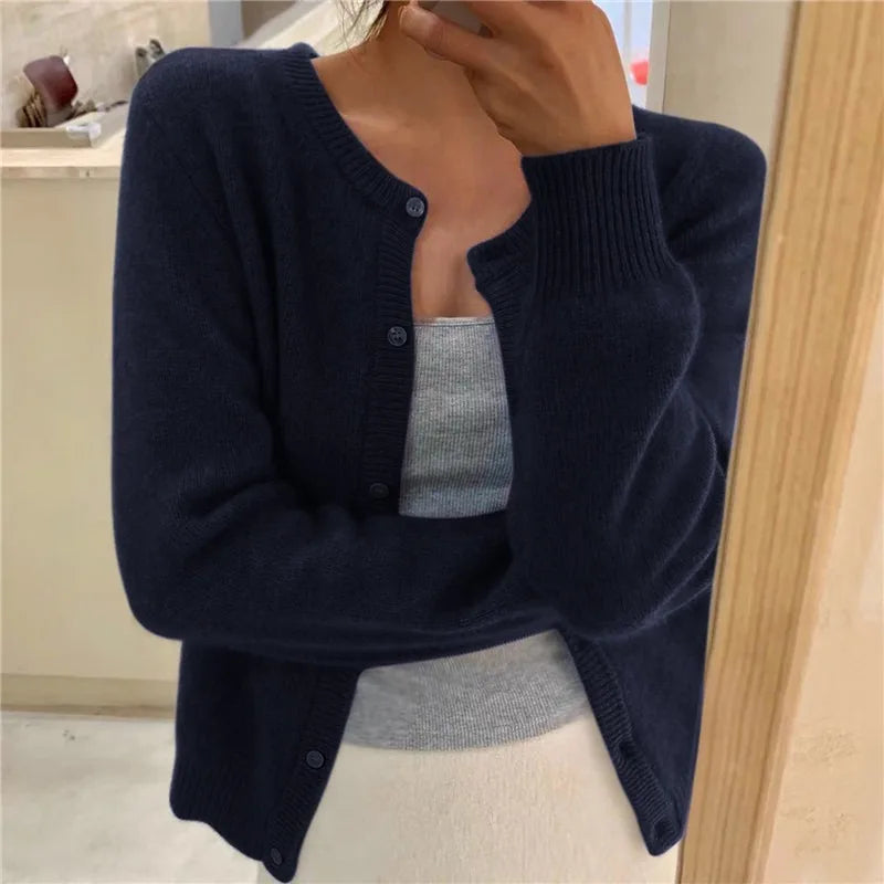 Perfect Fit  Knitted  Cardigan  Single Breasted  with Long Sleeve
