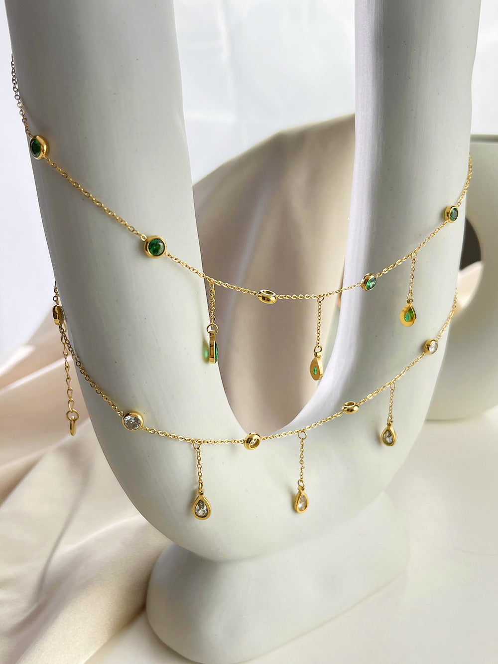 Dazzling Beccarite Tassel Choker Necklace.