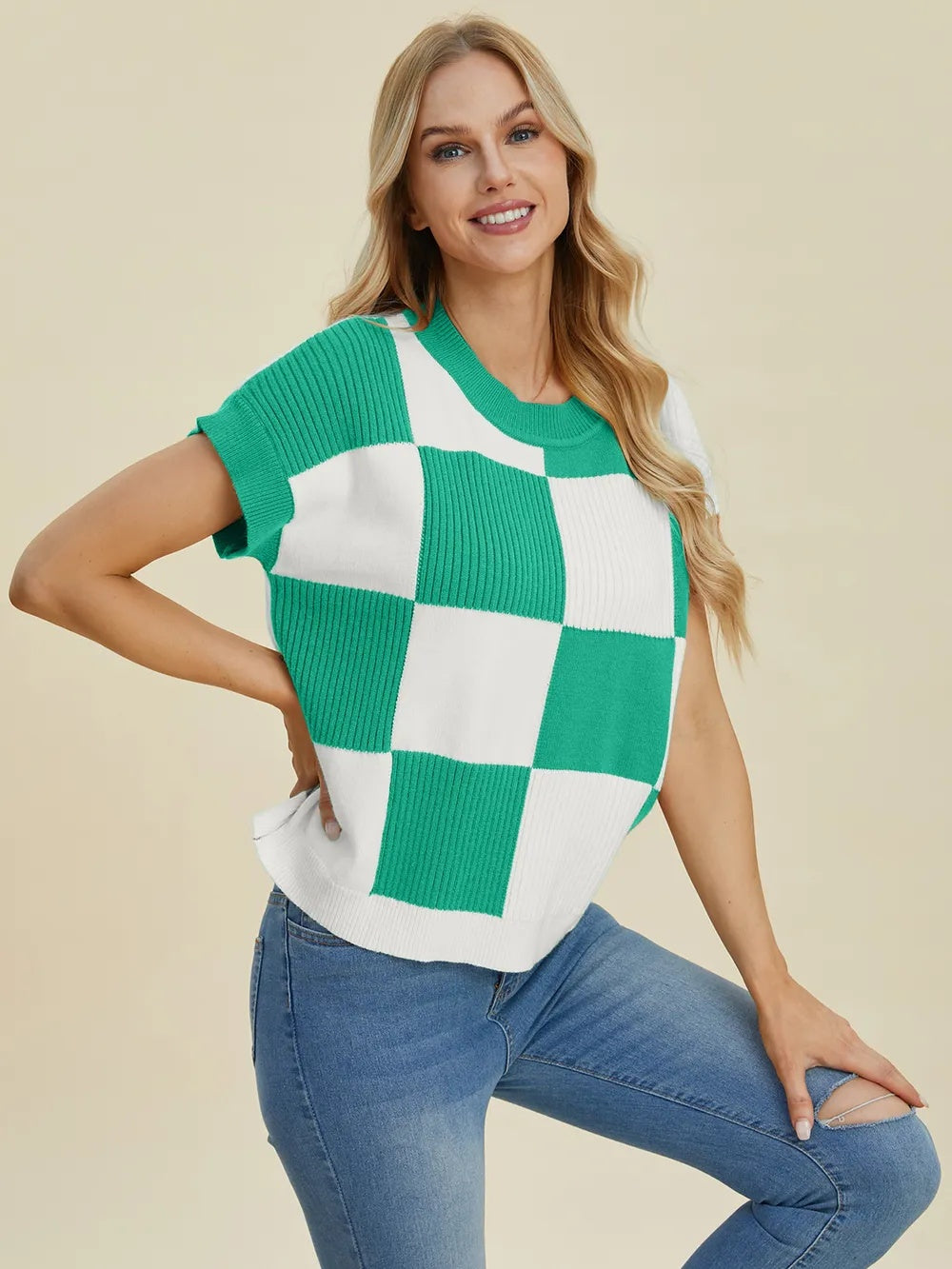 Modern Style  Checkered Round Neck Top with Short Sleeves