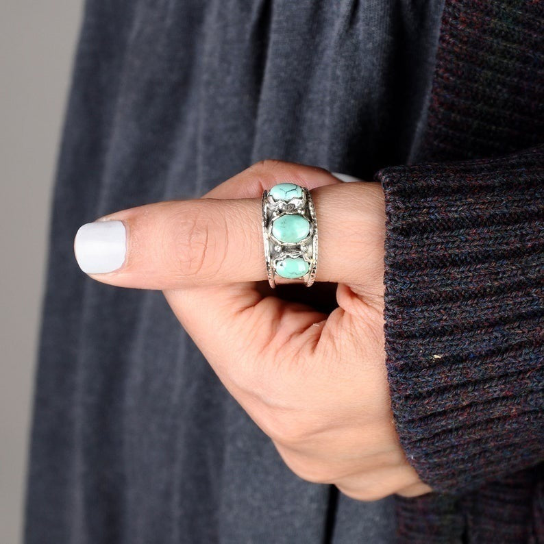 Retro Bohemian Style Silver Turquois Dome Ring.