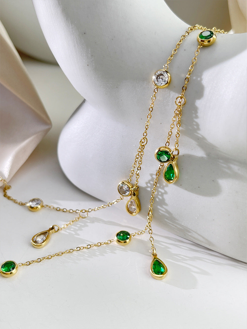 Dazzling Beccarite Tassel Choker Necklace.