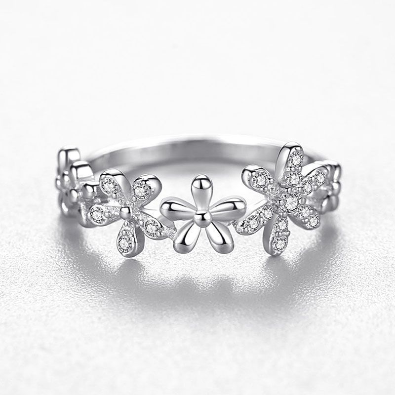 Sterling Silver Daisy Flower CZ Dainty Ring