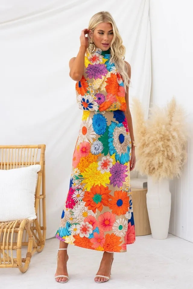 Lucky Floral Sleeveless Halter Waist-Tight Long Dress