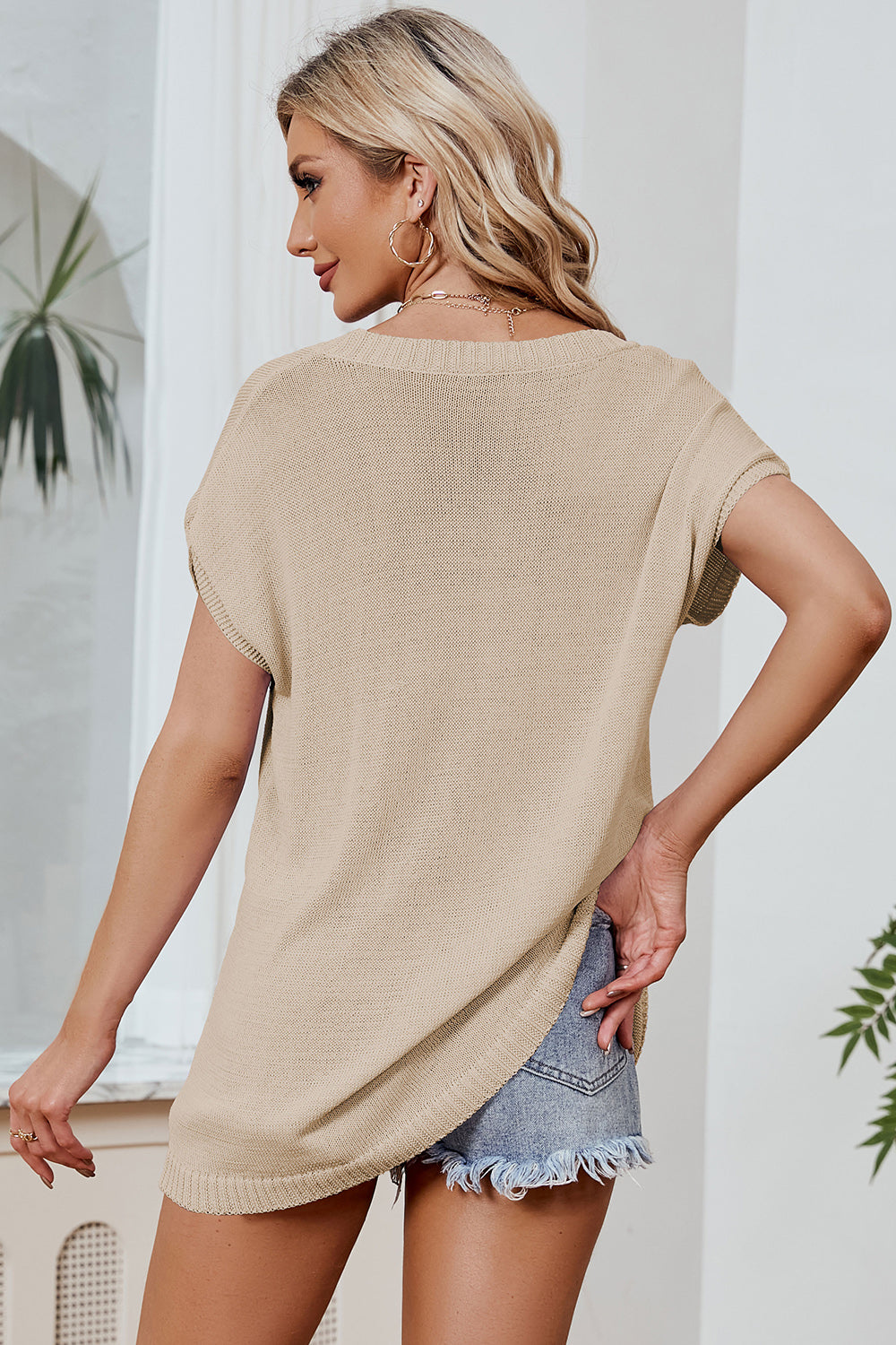 Tiffany Style  V-Neck Short Sleeve Knit Top